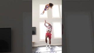 Rate this cheerlead stunt from 1-10!  #cheerleading #cheerleadingstunts