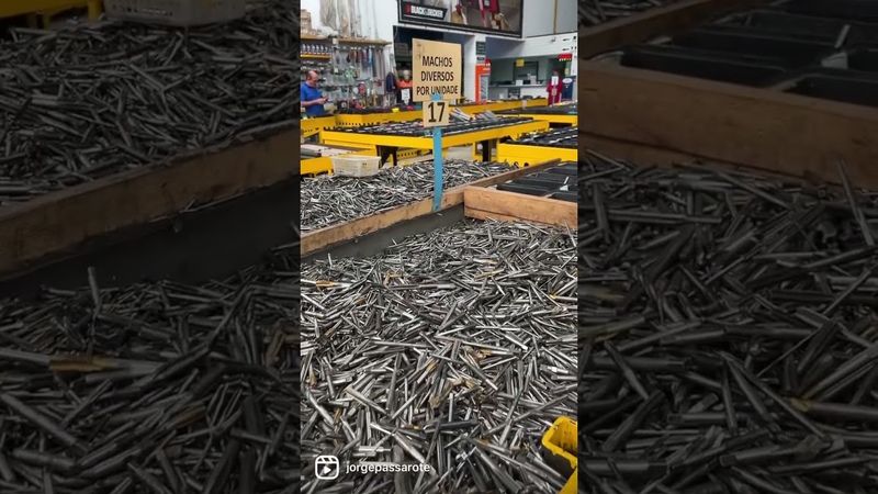 Loja de ferramentas usadas por kilo no