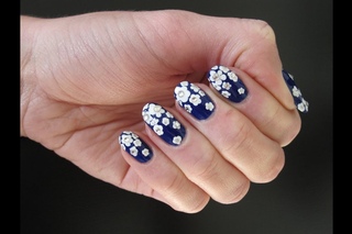 Russian Gzhel Nail Art (Blue/White Flowers Manicure)