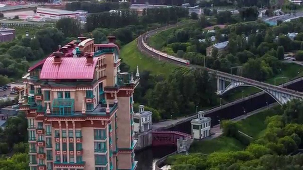Таймлепс москвы осенью 7