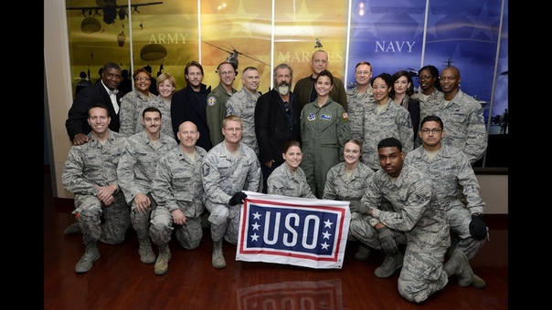 Vince Vaughn, Mel Gibson Luke Bracey Host USO Hacksaw Ridge