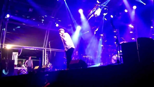 Alex Clare Too Close ( Live) at Amex Sounds Somerset House