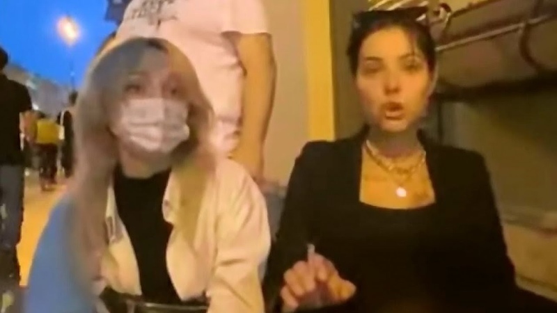 Матильда разбушевалась, Ударила мужика,