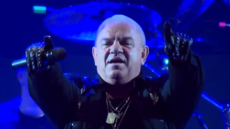 In The Darkness ( Live From Moscow)