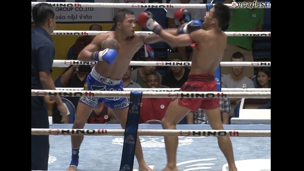 Muay Thai Fight Santafaa vs Yodsila New Lumpini Stadium, Bangkok, 18th September 2015 muay thai fight