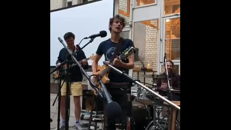 Henning May, Efterklang me lissa laveaux на People Festival,