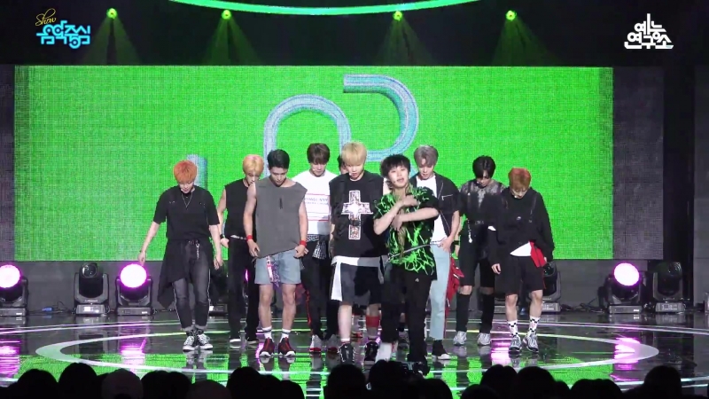 общий план UNB Black Heart Show Music core 4