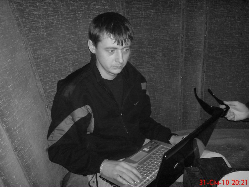 Андрій Мельник | Брошнев-Осада