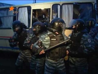 Первомайськ. Штурм ОВК 132. Бійка біля автобуса Беркута