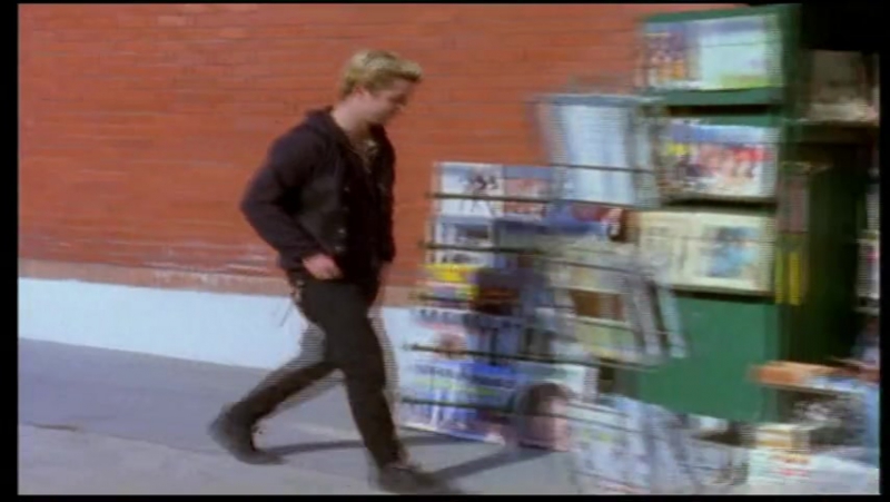 Green Day Walking