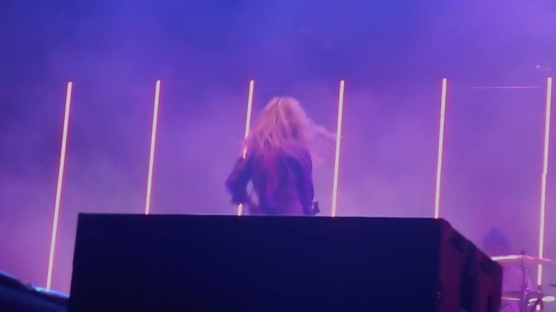 Paramore Hard Times ( VOLT Festival