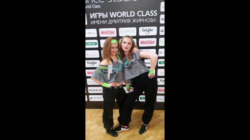 Мария Алексюк и Лукьянчикова Элеонора. Were too hot, hot damn Dont believe