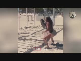 КРУТЫЕ ДЕВЧОНКИ ПОКОРЯЮТ Сердца своей ГИБКОСТЬЮ и СИЛОЙ - Фитнес мотивация
