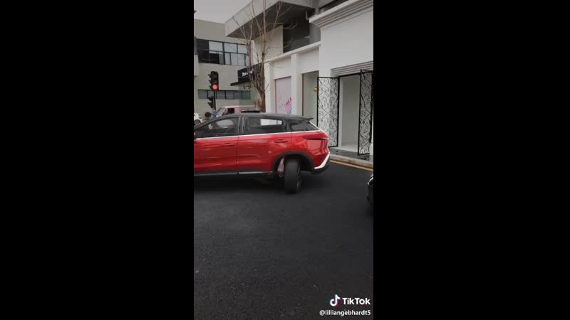 VIDEO-2019-04-26-15-44-07.mp4