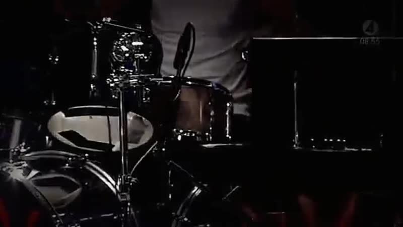 Alice In Videoland Shes A Machine Live