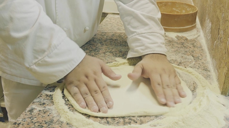 Tutorial Pizza: Come fare stesura pizza professionale in pochi