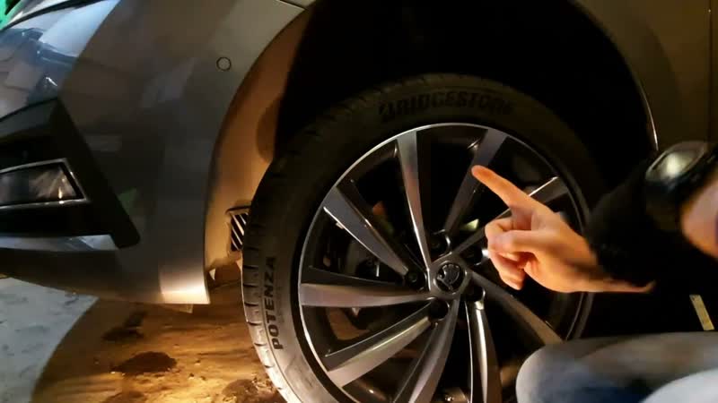 Skoda A8: R18 Меняем Колёса. Проверяем Диски и Колодки
