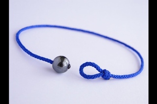 How to Make a Simple Bead and Loop Friendship Bracelet-Shamballa Style