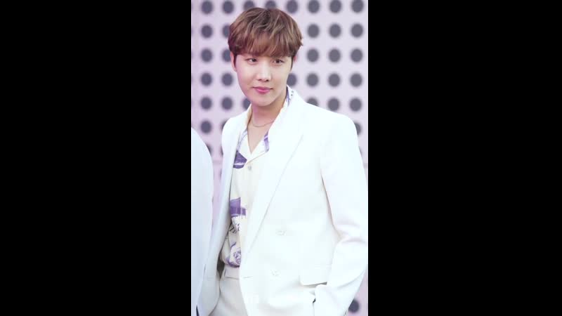 VIDEO BTS x Baskin