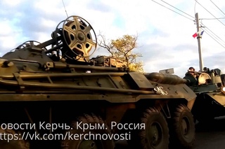 Через Керчь прошла новая военная техника