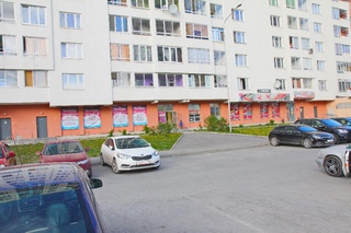 пехотинцев 3/4. улица пехотинцев 3. ул. улица пехотинцев 3 екатеринбург. пехотинцев 3 4 екатеринбург.