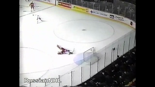 Sergei Fedorov’s super weird goal vs Jets (15 oct 1995)