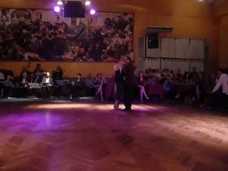 Julio Montoya  Y Ana Isabel. Emancipacin por Color Tango.