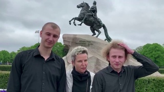Светлана Сурганова на экскурсии ко дню рождения Пушкина ()