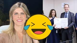 ECONOMISTA BOLSONARISTA RENATA BARRETO GANHA O PRÊMIO DE PREVISÃO MAIS FULEIRA DO ANO E MAIS