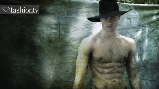 Italian Renaissance: Photoshoot with Gorgeous Male Models by Giovanni Squatriti, Fashion TV