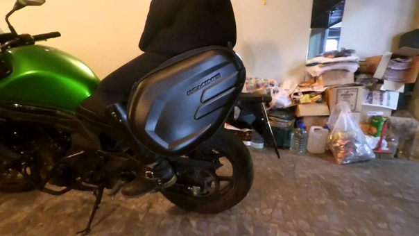 Сумки Komine SA 212 на мотоцикле Kawasaki ER 6 N. Экономный туринг