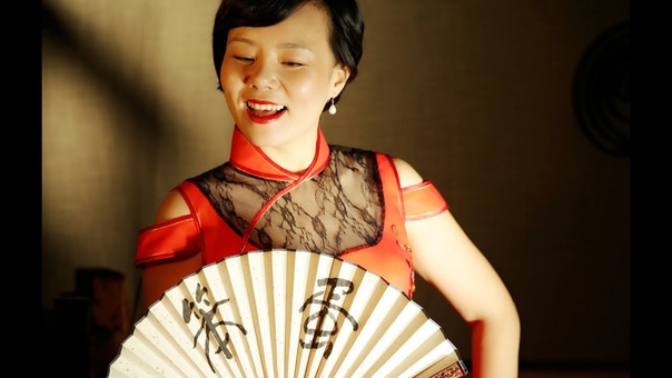 龚琳娜 爱上大笨蛋 Falling in Love with an