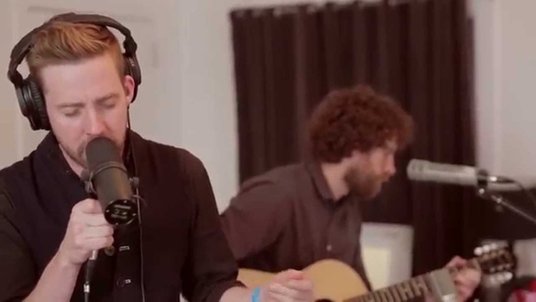 Kaiser Chiefs Coming Home (