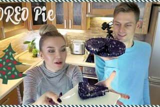 Готовим Торт OREO в Шоколаде с Солёной Карамелью и Снежинками!