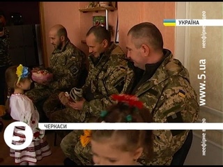 Черкаські діти готують подарунки для бійців #АТО